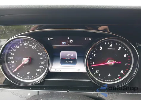 2018 Mercedes-Benz E 300 4Matic z USA, uszkodzony, nr VIN WDDZF4KB6JA376134